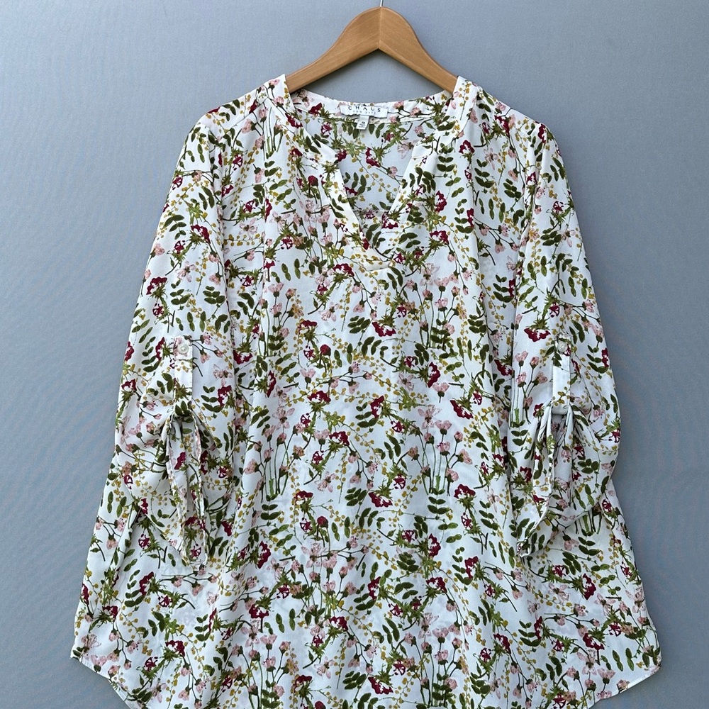 5 for $40 Chaus Floral Top Blouse Shirt Size 1X - Picture 2 of 8